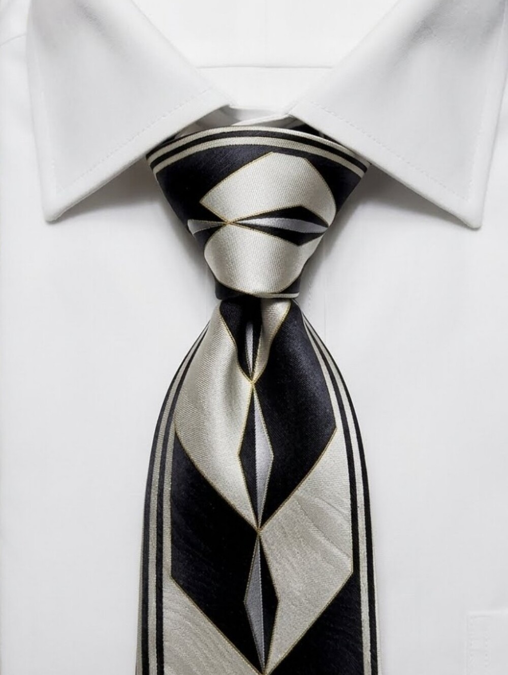 Vintage Salvatore Pellegrino 100% Silk Geometric 3D Harlequin Chevron Tie Black